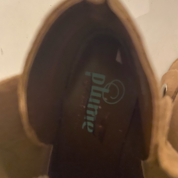 Plume tan suede ankle boots with block heels snap sides size 6 NWT - Picture 7 of 8